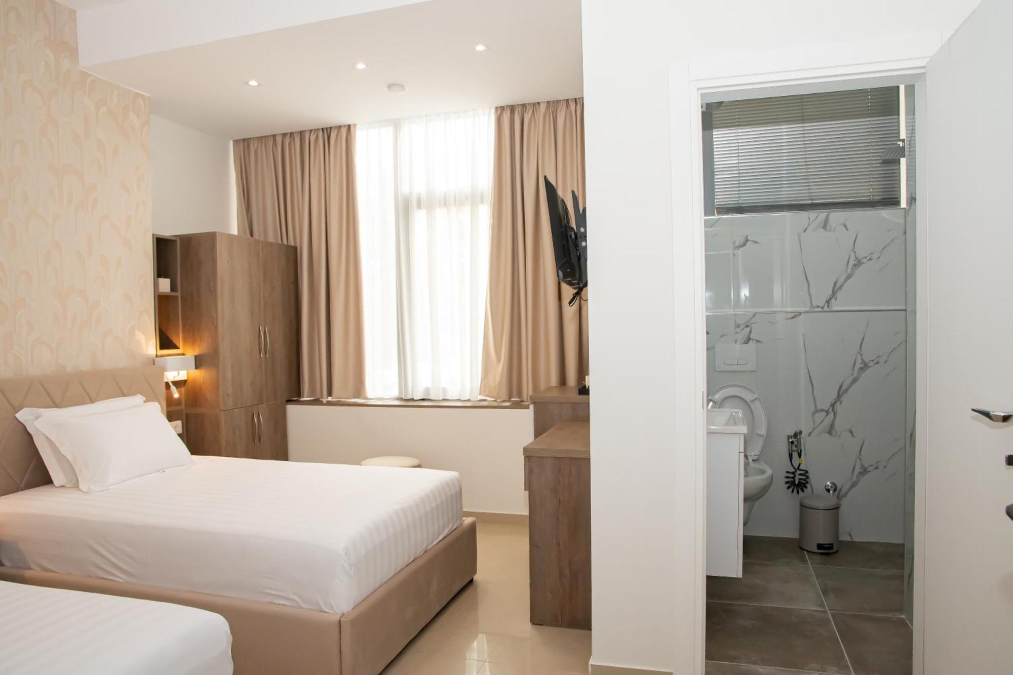 Alv Rent Rooms Vlorë Exteriér fotografie