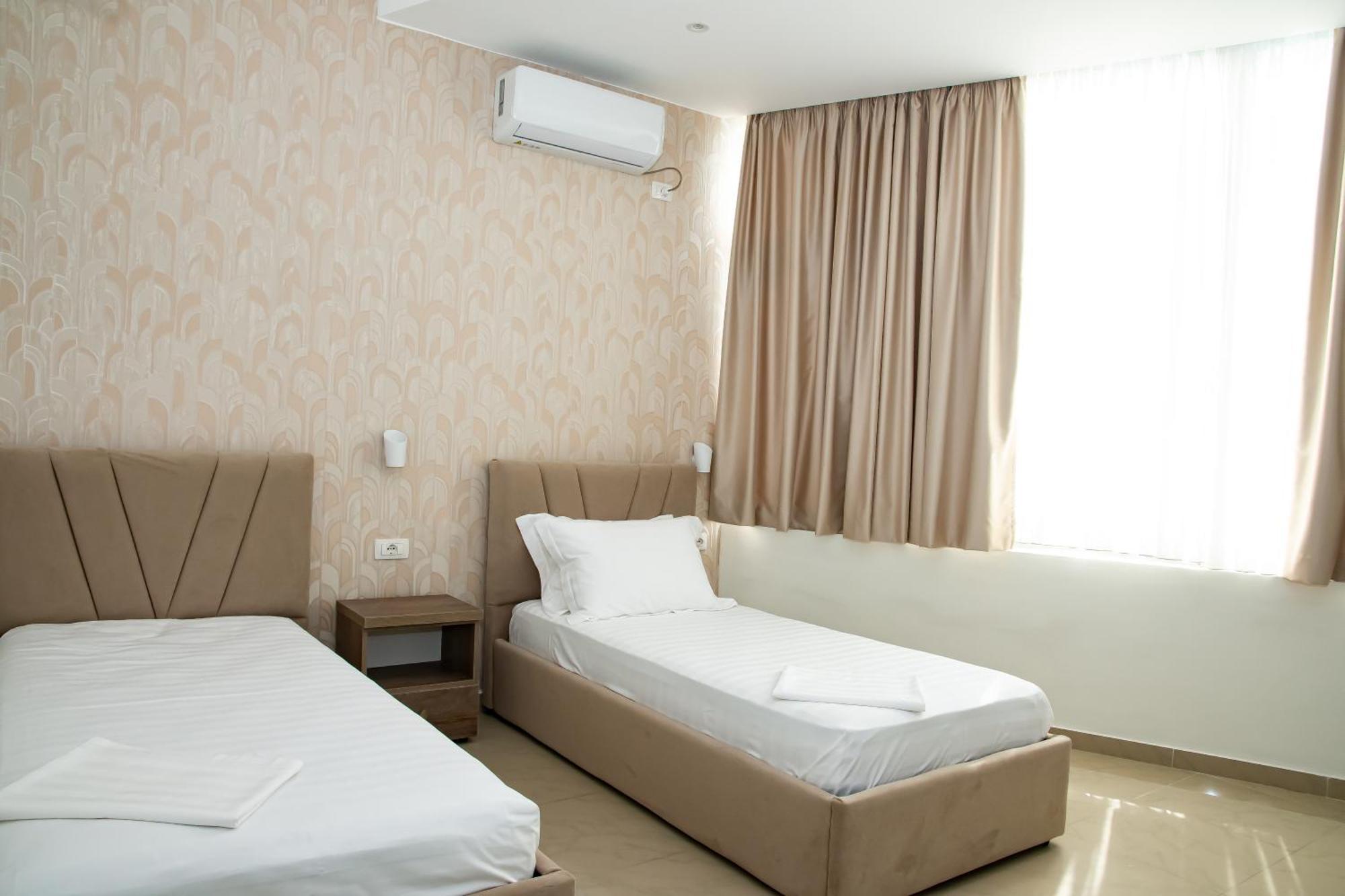 Alv Rent Rooms Vlorë Exteriér fotografie