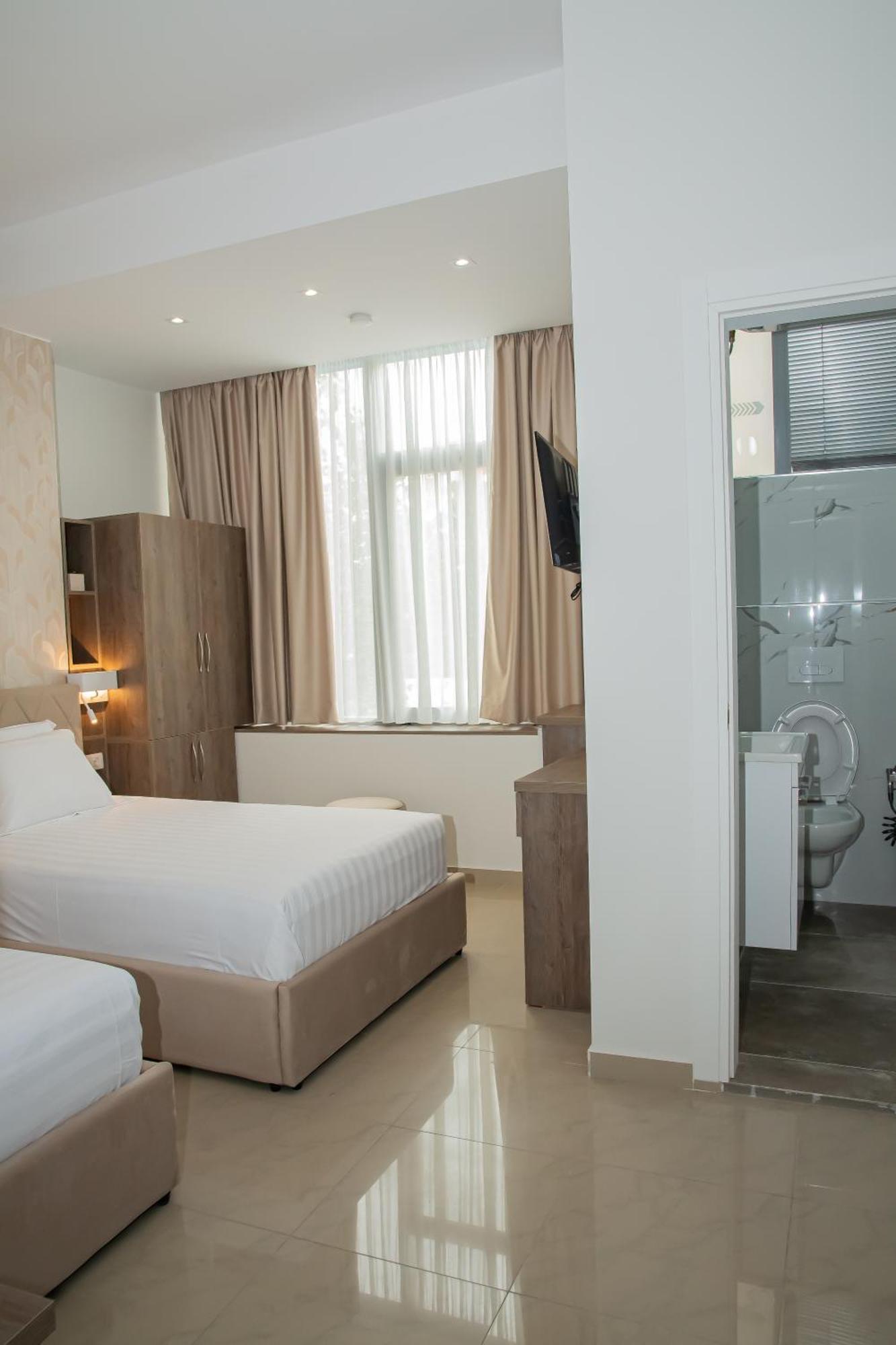 Alv Rent Rooms Vlorë Exteriér fotografie
