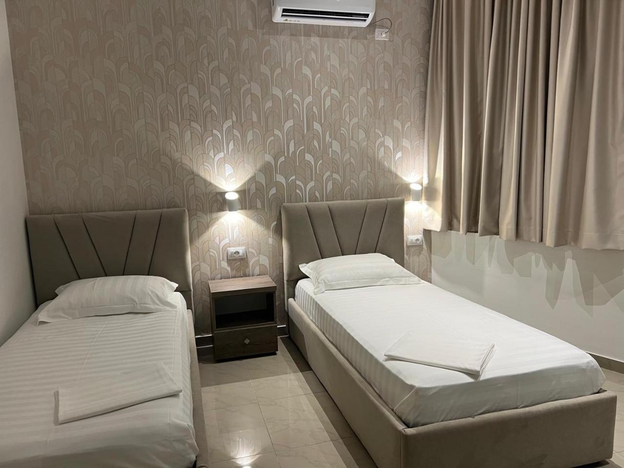 Alv Rent Rooms Vlorë Exteriér fotografie