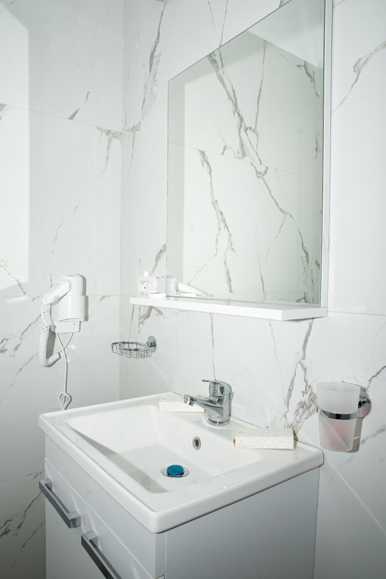 Alv Rent Rooms Vlorë Exteriér fotografie
