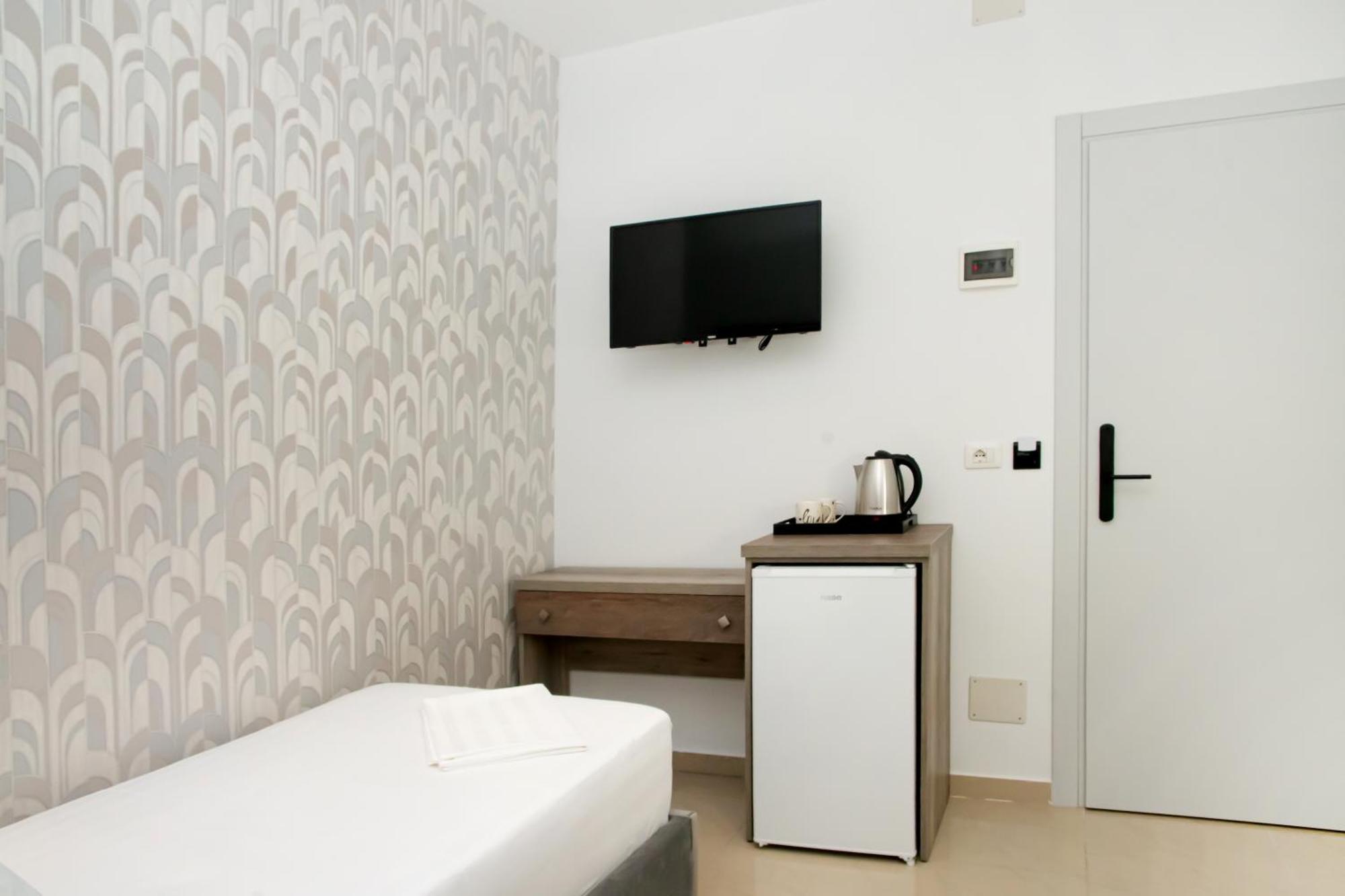 Alv Rent Rooms Vlorë Exteriér fotografie