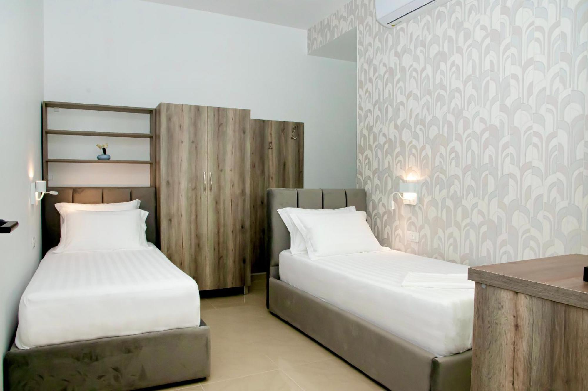 Alv Rent Rooms Vlorë Exteriér fotografie